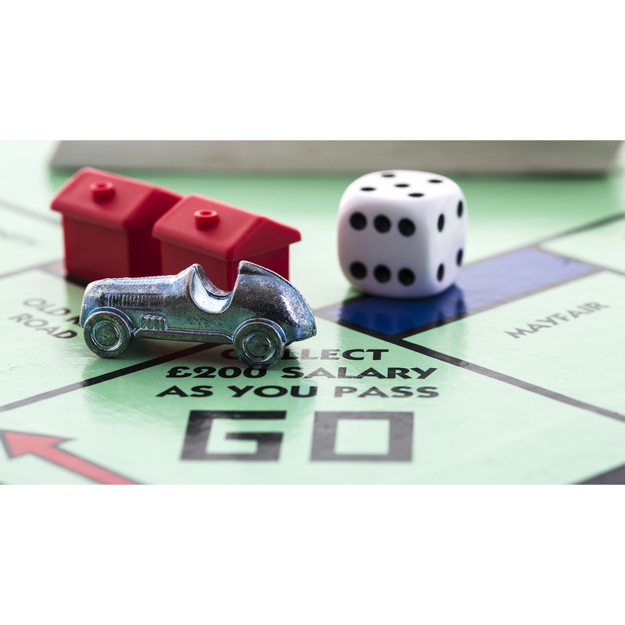 Juego Monopolio Clásico con Tablero de Madera y Tokens Metálicos - MN01