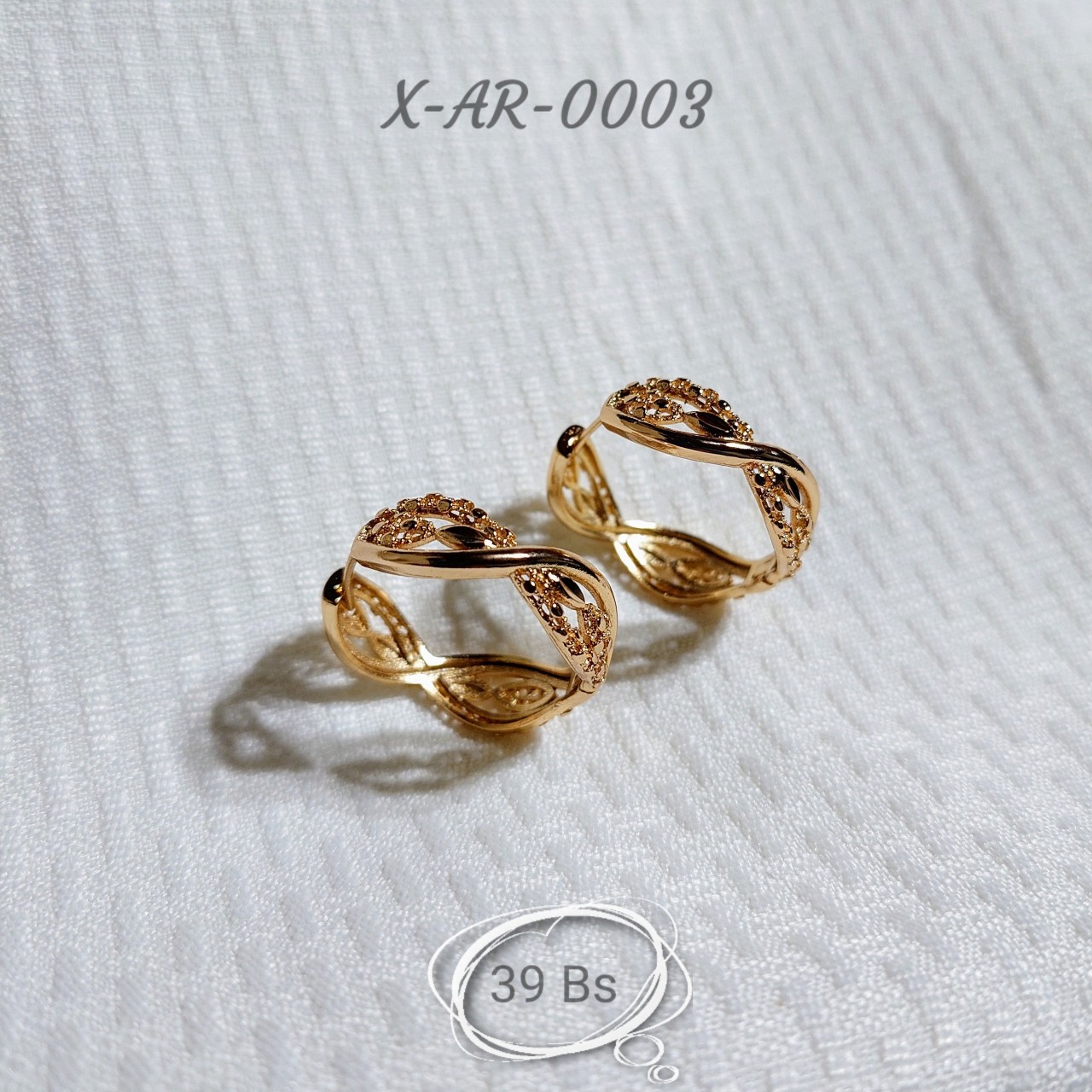 Par de Aretes Aleación Cobre y Bañado en Oro Ambiental de 18k, Hipoalergénicos - X-AR-0003 - Xuping